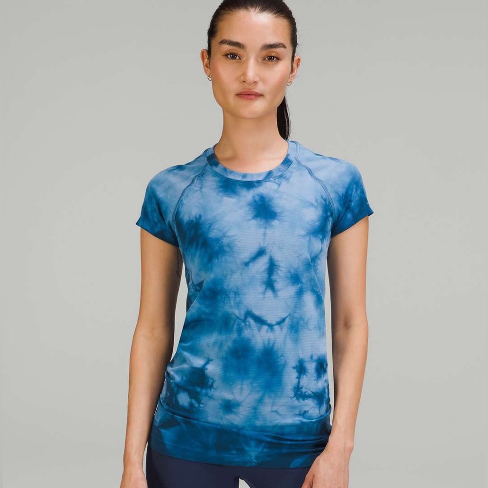 RARE Lululemon Short Sleeve Swiftly Tech in Blue Marble Dye